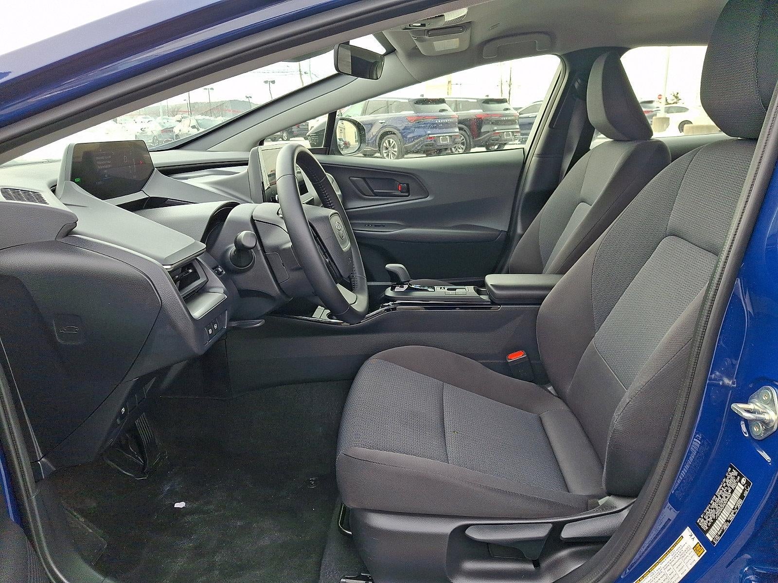 2025 Toyota Prius Limited (Natl)