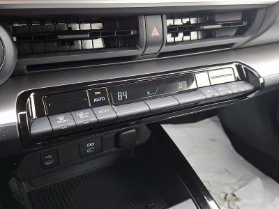 2025 Toyota Prius Limited (Natl)