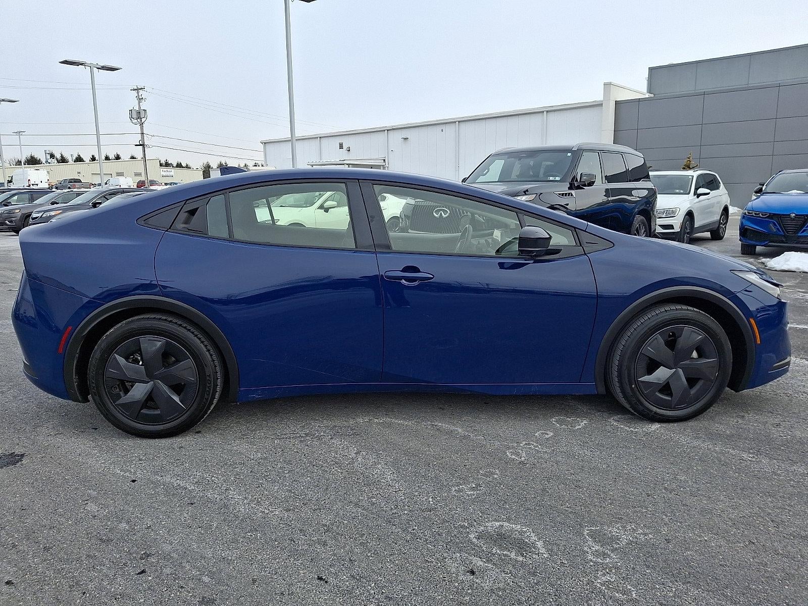 2025 Toyota Prius Limited (Natl)