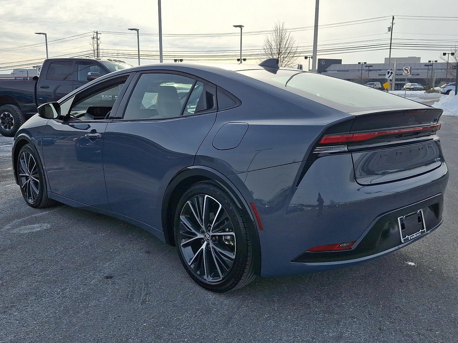 2025 Toyota Prius Limited (Natl)