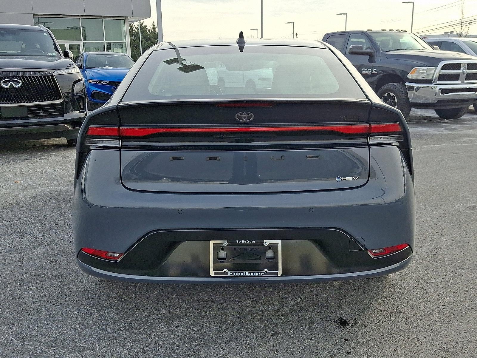 2025 Toyota Prius Limited (Natl)