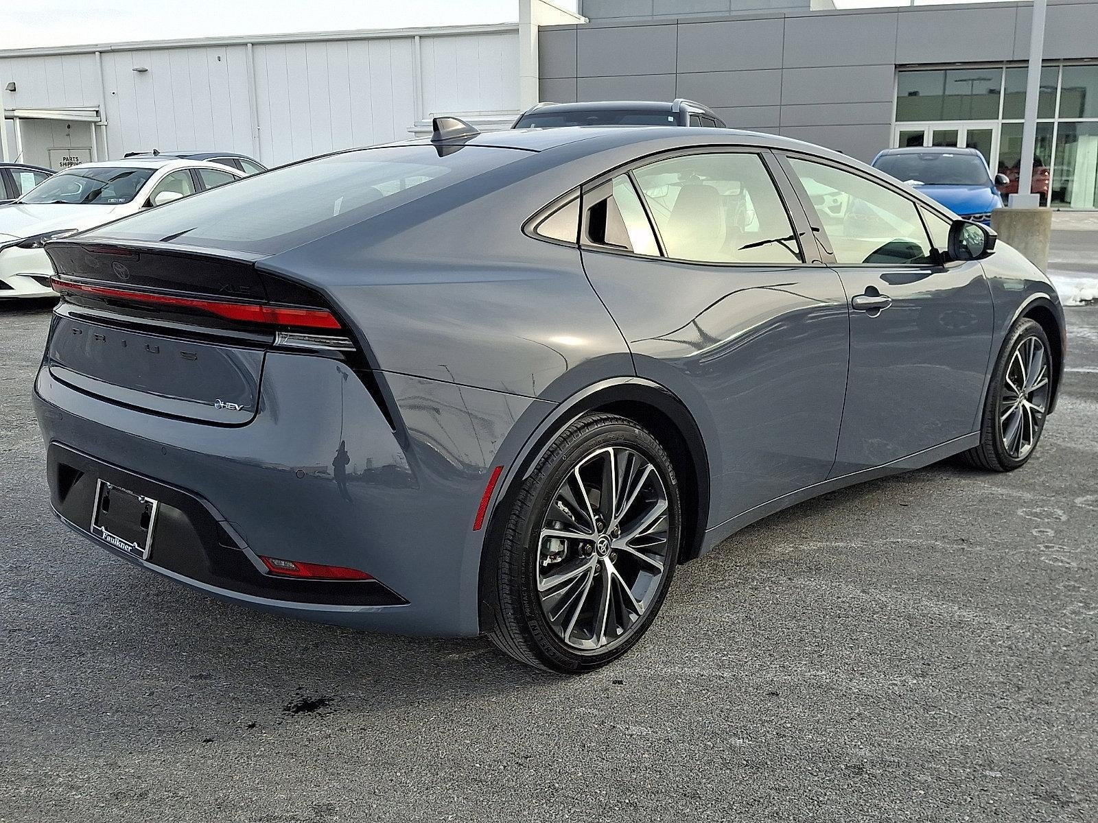 2025 Toyota Prius Limited (Natl)