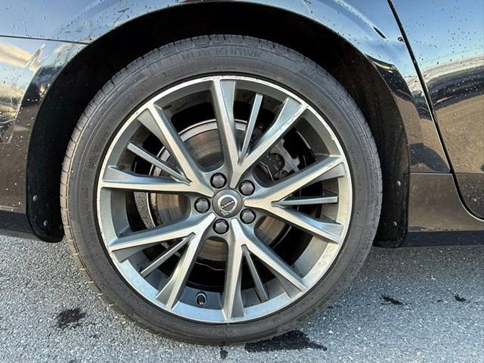 2017 Volvo S90 T6 AWD Momentum