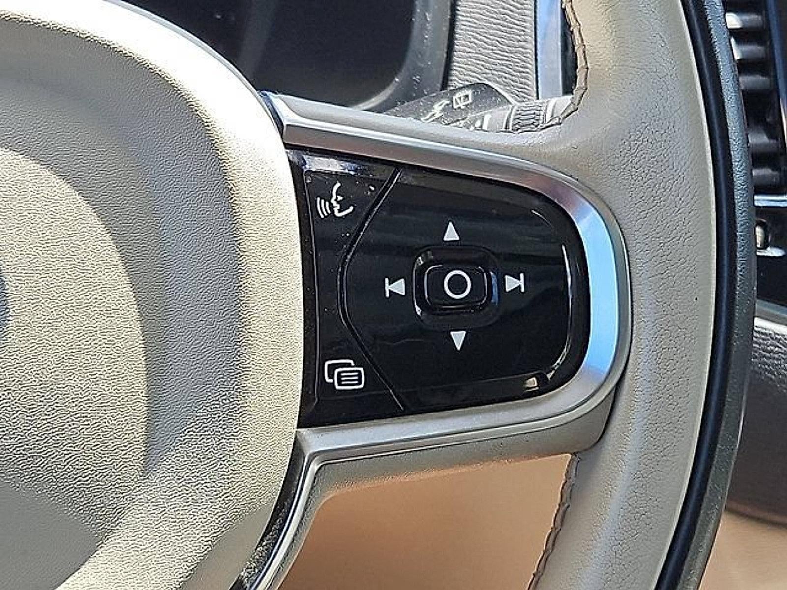 2024 Volvo XC90 B6 AWD Plus Bright Theme 7P