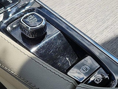 2024 Volvo XC90 B6 AWD Plus Bright Theme 7P
