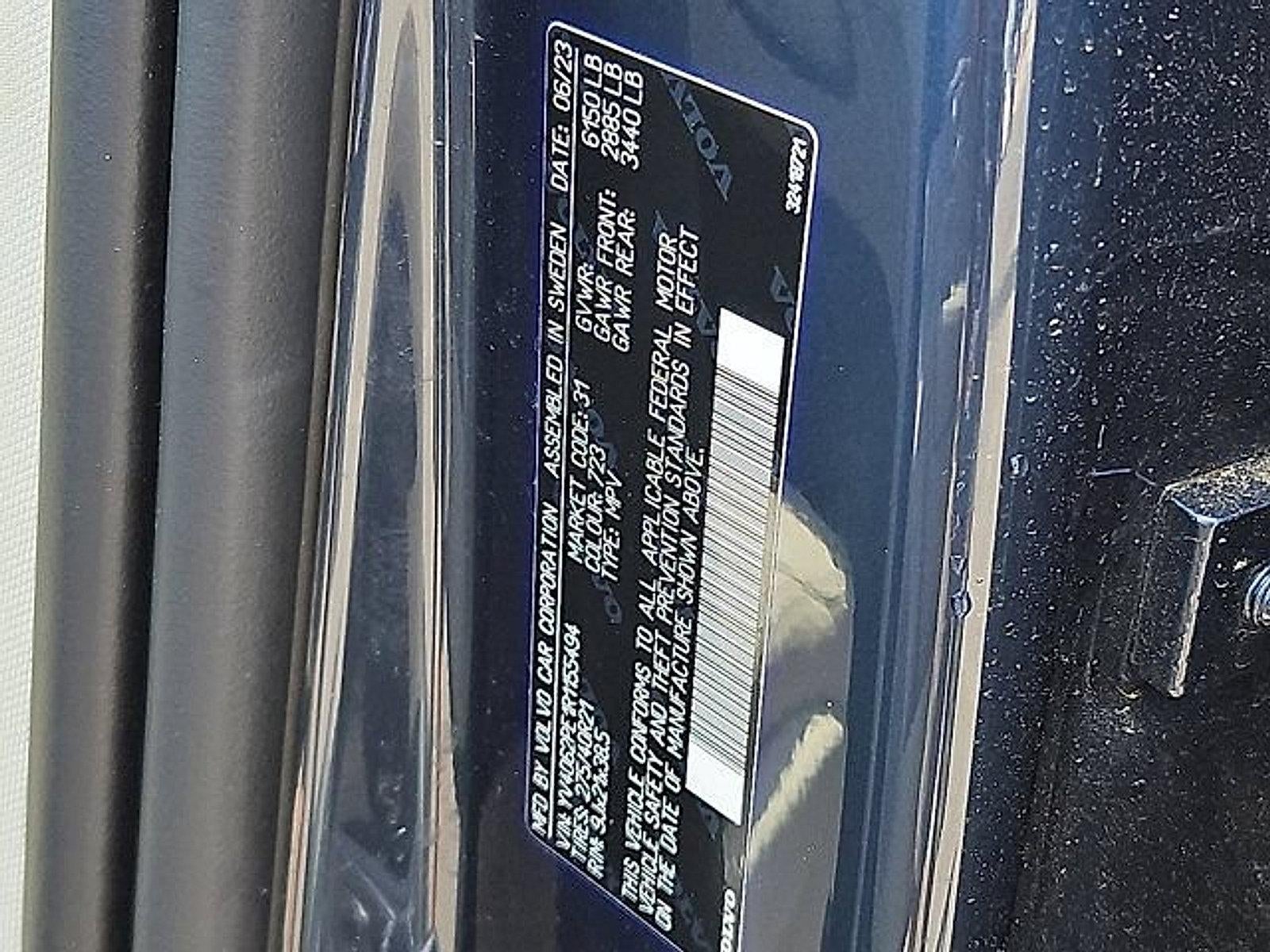 2024 Volvo XC90 B6 AWD Plus Bright Theme 7P