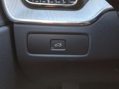 2025 Volvo XC60 B5 AWD Plus