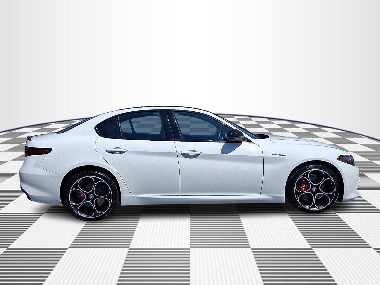 2022 Alfa Romeo Giulia Veloce AWD