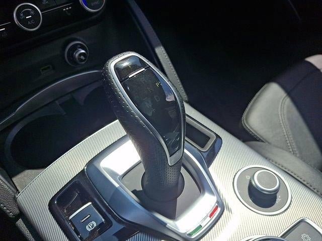 2022 Alfa Romeo Stelvio Veloce AWD