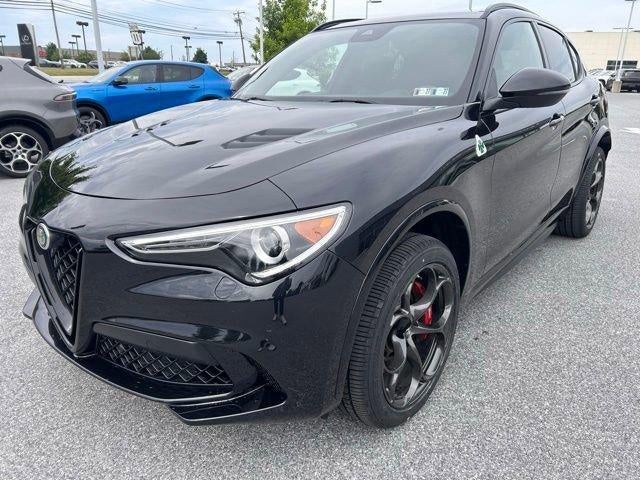 2022 Alfa Romeo Stelvio Quadrifoglio AWD