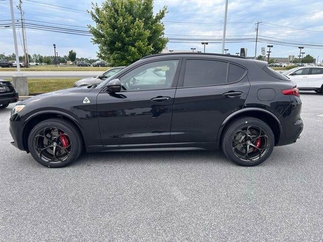 2022 Alfa Romeo Stelvio Quadrifoglio AWD