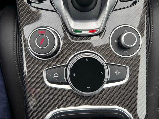 2022 Alfa Romeo Stelvio Quadrifoglio AWD