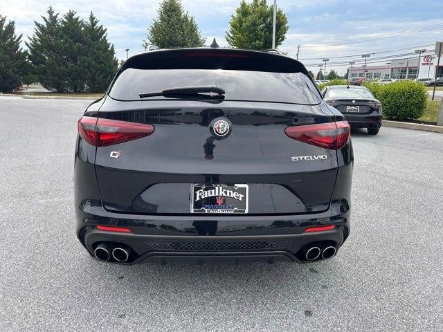 2022 Alfa Romeo Stelvio Quadrifoglio AWD