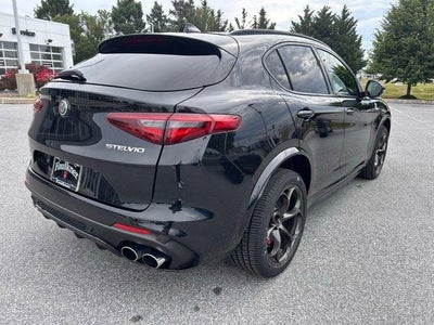 2022 Alfa Romeo Stelvio Quadrifoglio AWD