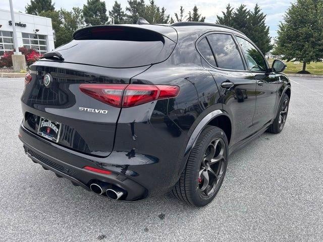 2022 Alfa Romeo Stelvio Quadrifoglio AWD