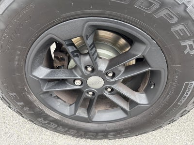 2017 Jeep Wrangler Unlimited Winter 4x4 *Ltd Avail*