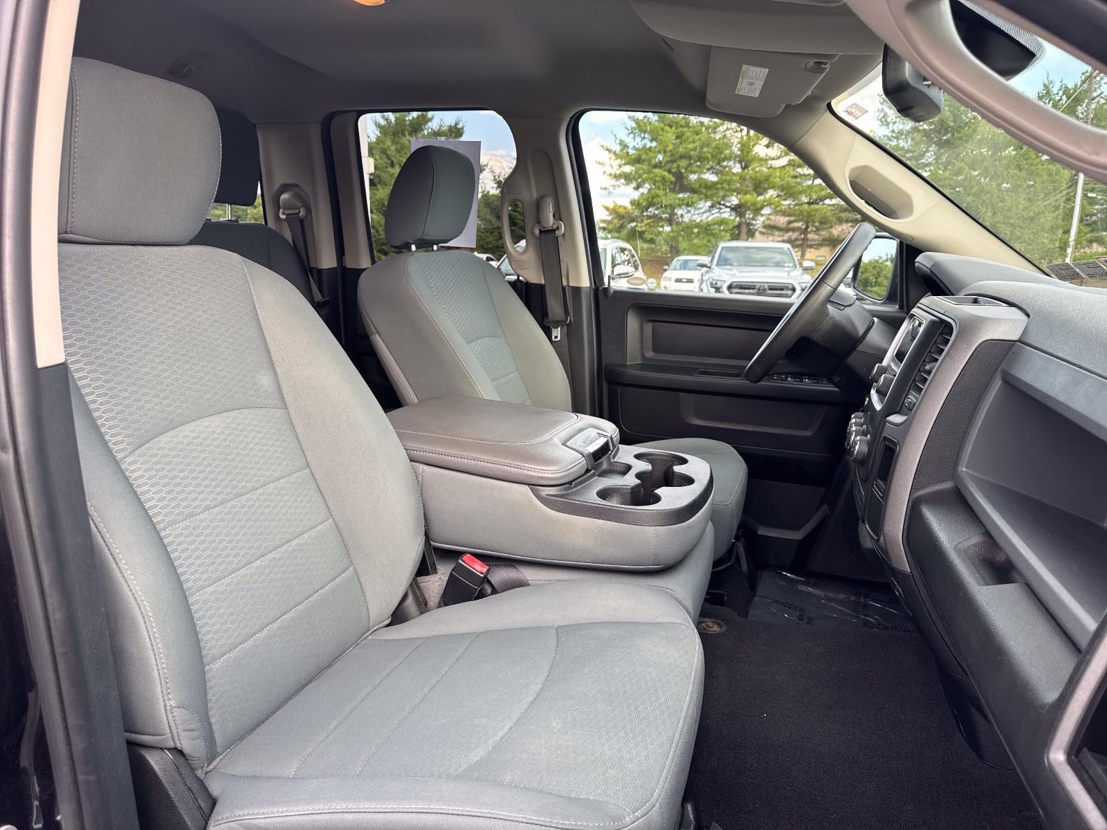 2018 RAM 1500 Express 4x4 Quad Cab 6'4" Box