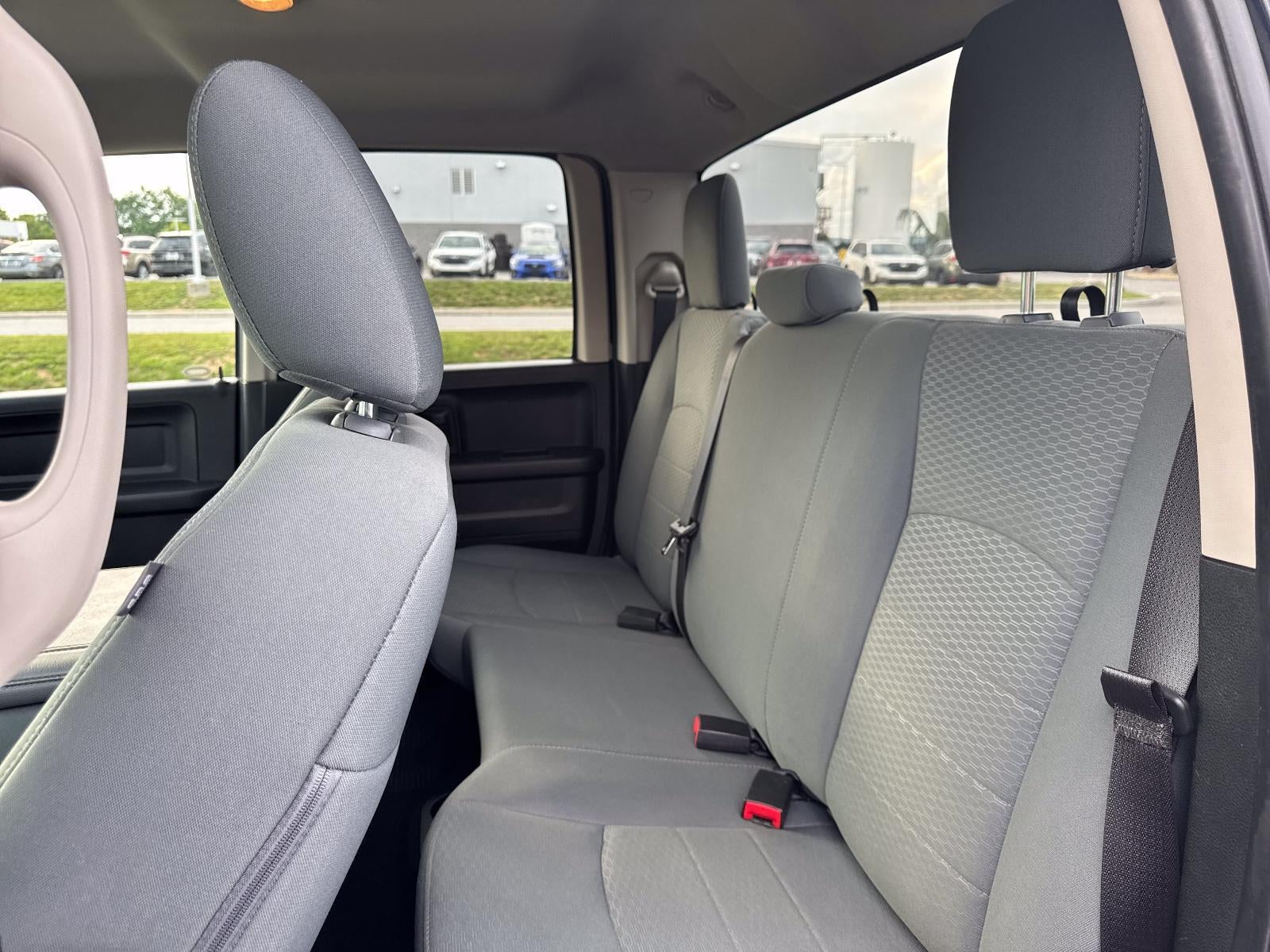 2018 RAM 1500 Express 4x4 Quad Cab 6'4" Box
