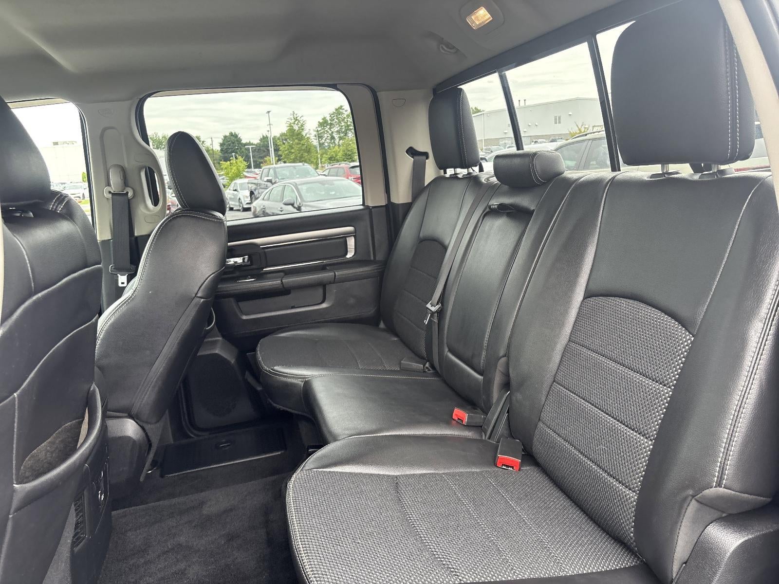 2016 RAM 1500 4WD Crew Cab 5.7 Ft Box Sport