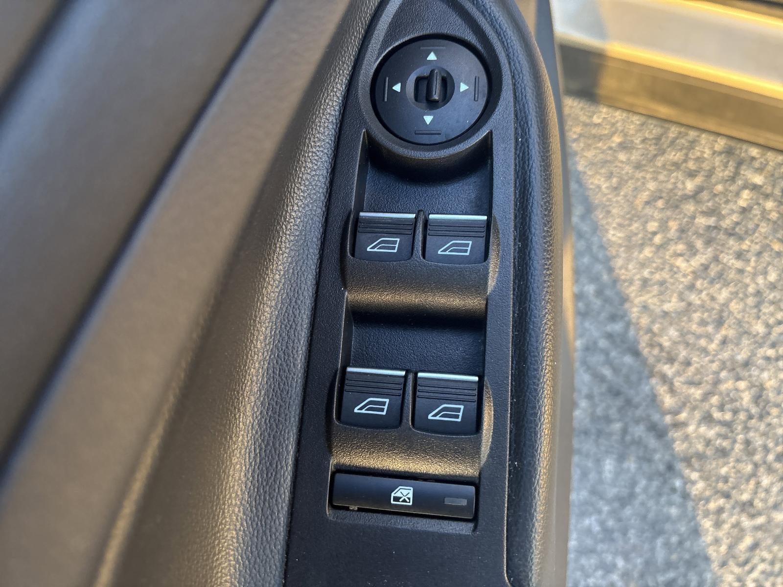 2017 Ford Escape Titanium 4WD