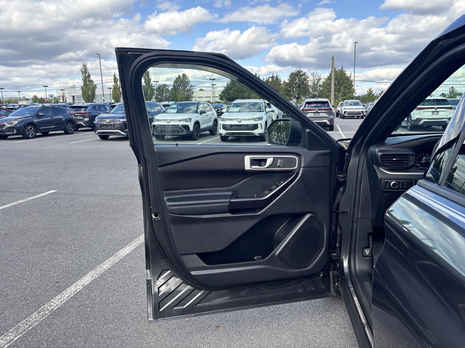 2020 Ford Explorer XLT 4WD