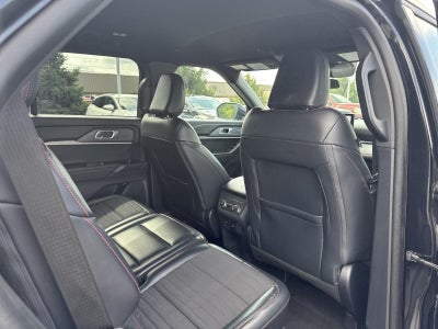 2025 Ford Explorer ST-Line 4WD
