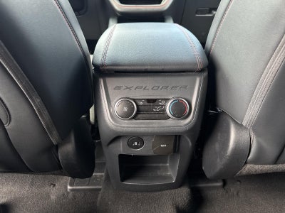 2025 Ford Explorer ST-Line 4WD
