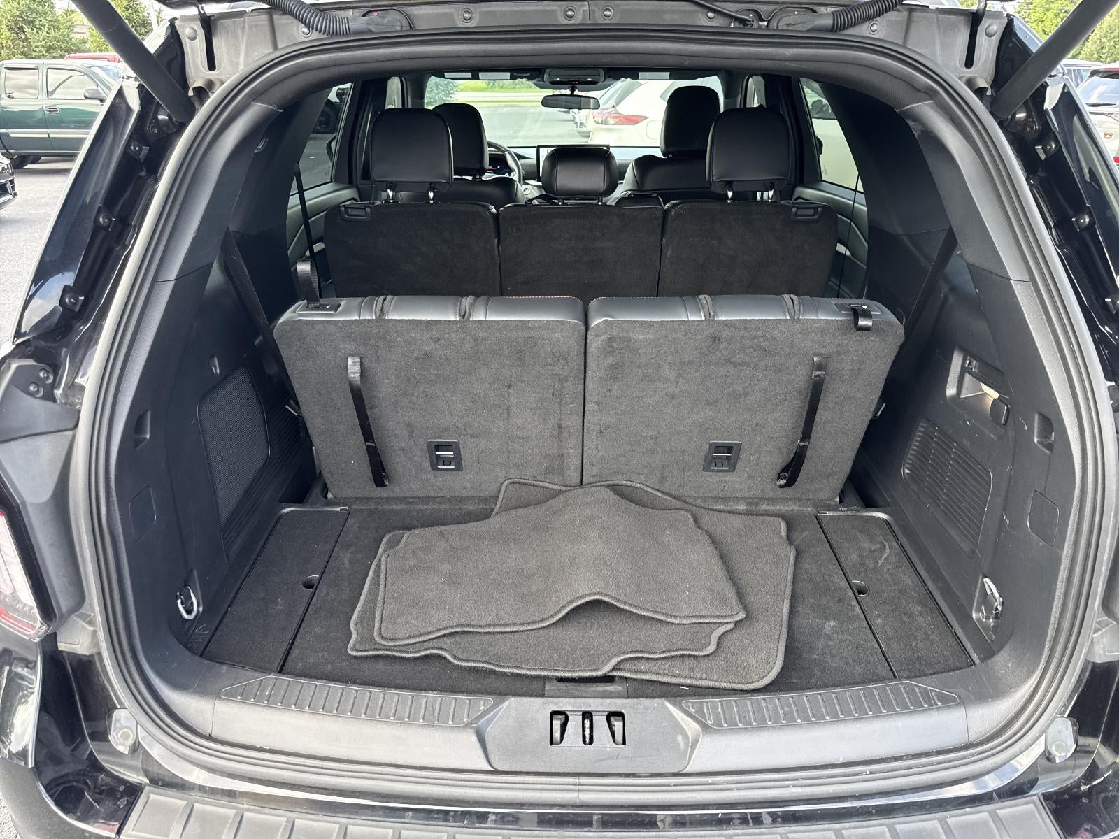 2025 Ford Explorer ST-Line 4WD