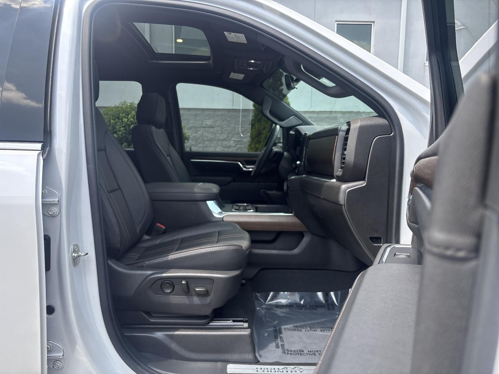2024 Chevrolet Silverado 2500 HD Crew Cab Standard Box 4-Wheel Drive High Country