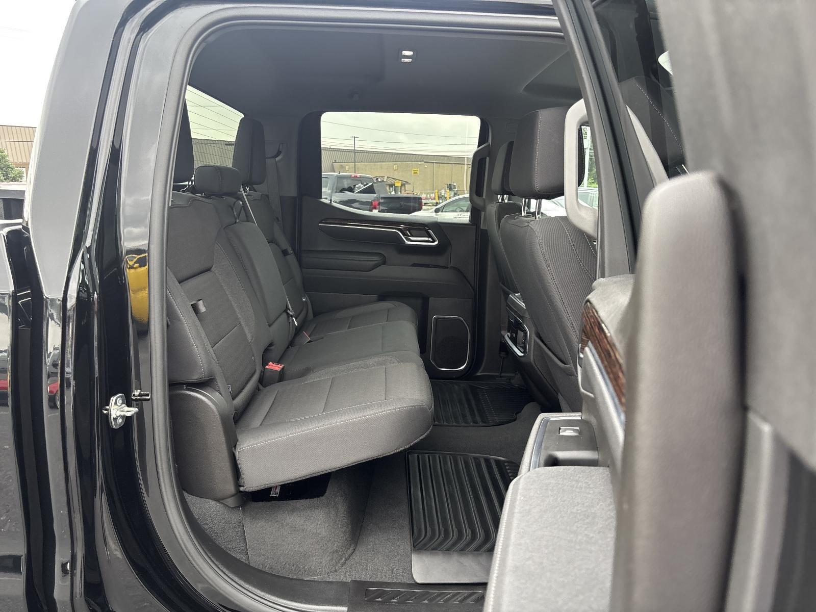 2025 GMC Sierra 1500 Crew Cab Short Box 4-Wheel Drive Elevation 3SB