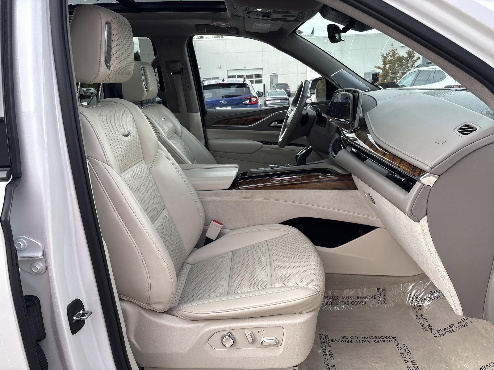 2023 Cadillac Escalade 4WD Sport Platinum