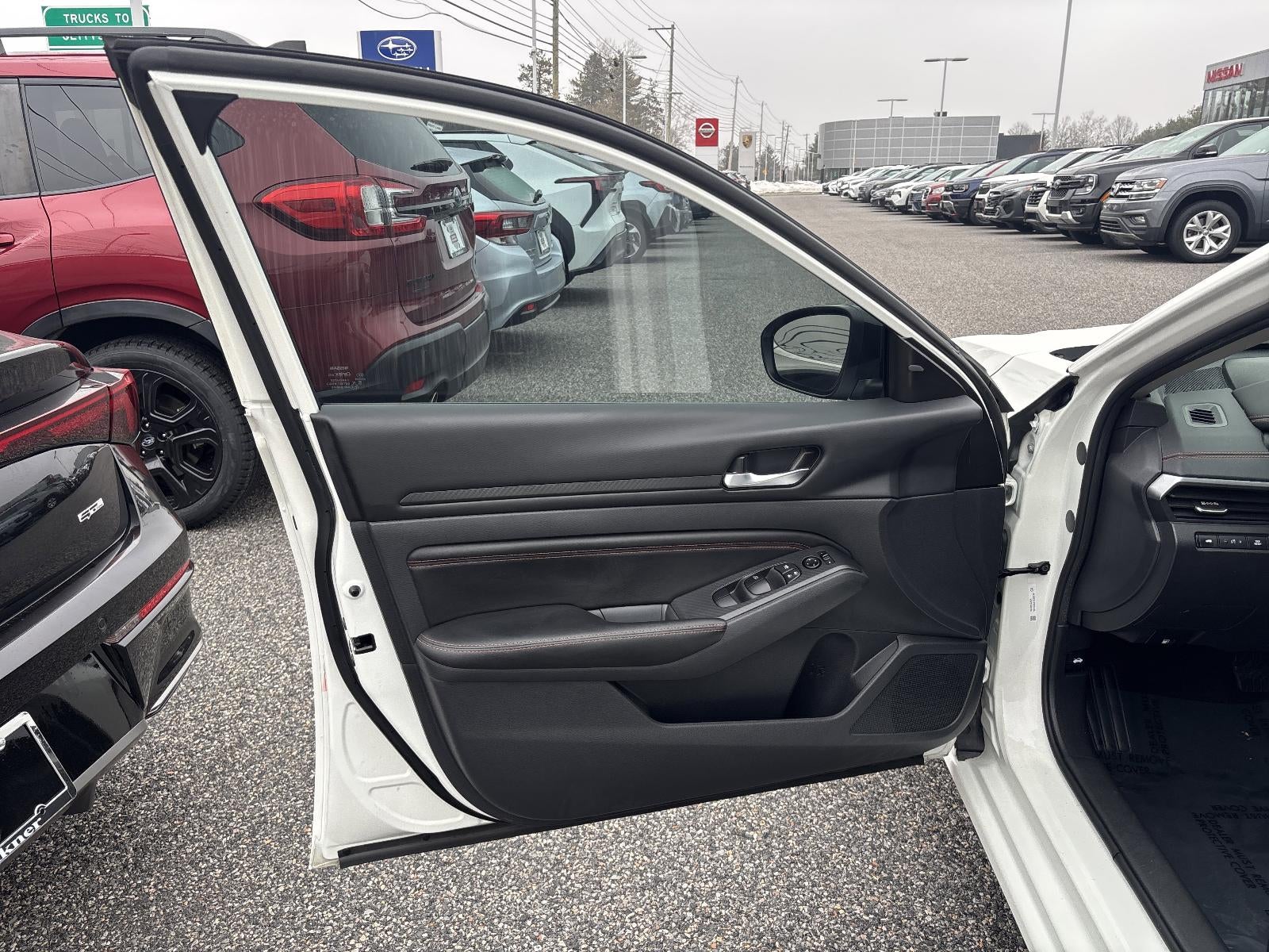 2022 Nissan Altima 2.5 SR AWD Sedan