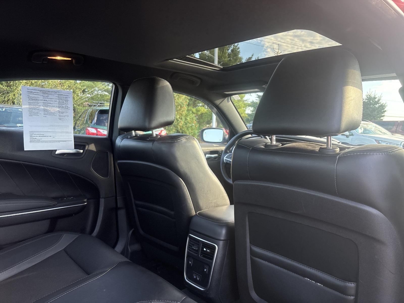 2016 Dodge Charger 4dr Sdn SXT AWD