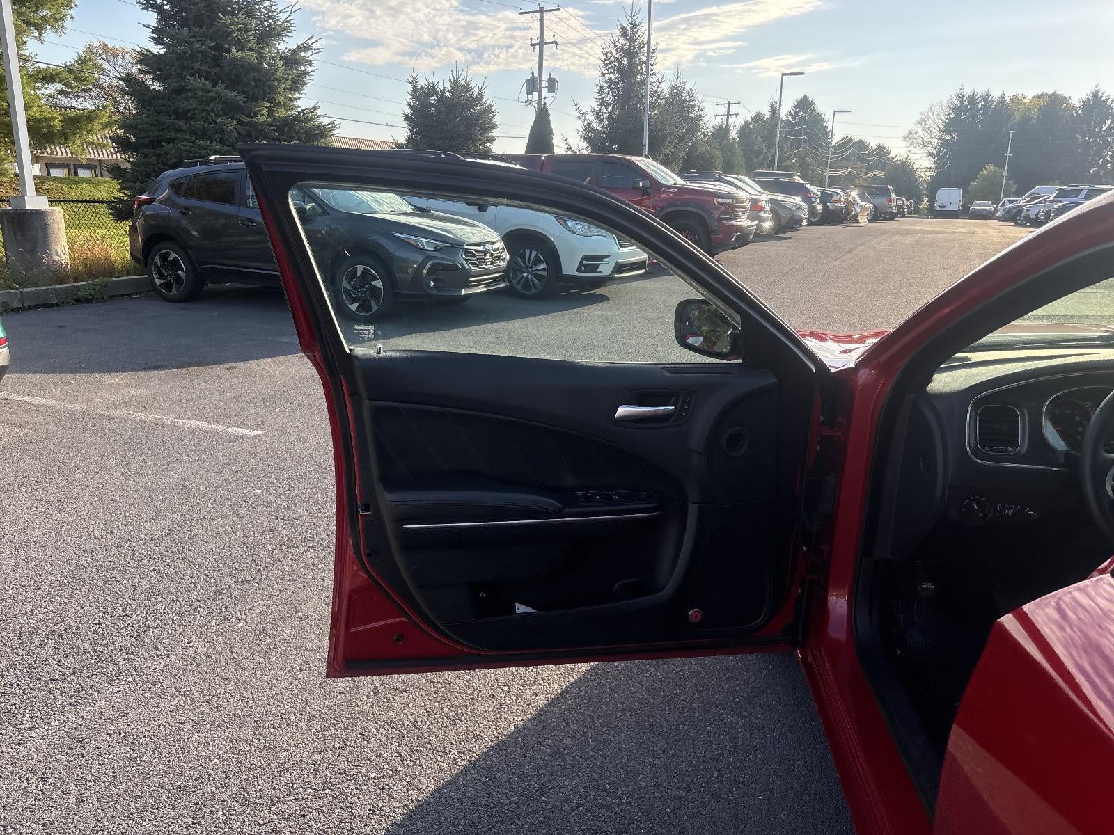2016 Dodge Charger 4dr Sdn SXT AWD