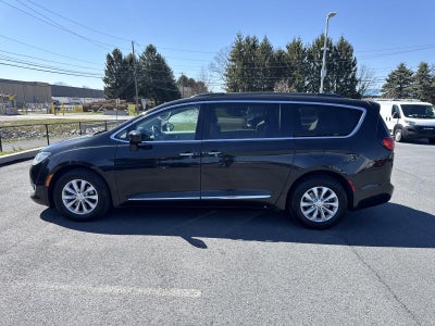 2017 Chrysler Pacifica Touring-L FWD