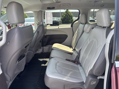 2018 Chrysler Pacifica Touring L FWD