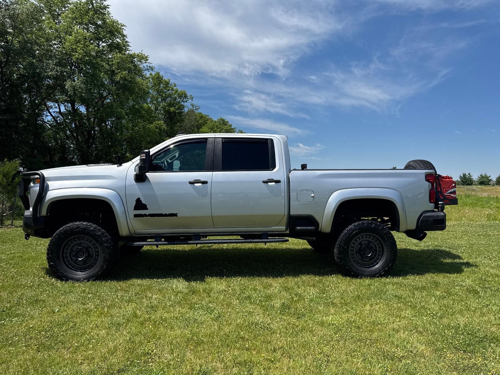 2022 Chevrolet Silverado 2500 HD Crew Cab Long Box 4-Wheel Drive Custom