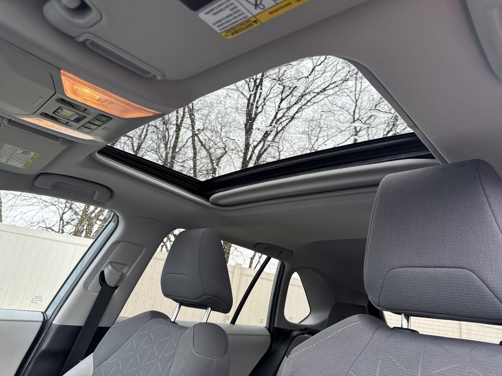 2019 Toyota RAV4 Hybrid XLE AWD (Natl)