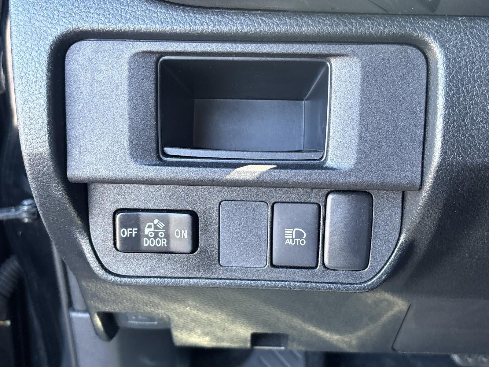 2019 Toyota Tacoma 4WD 4WD SR Double Cab 5' Bed V6 AT (GS)