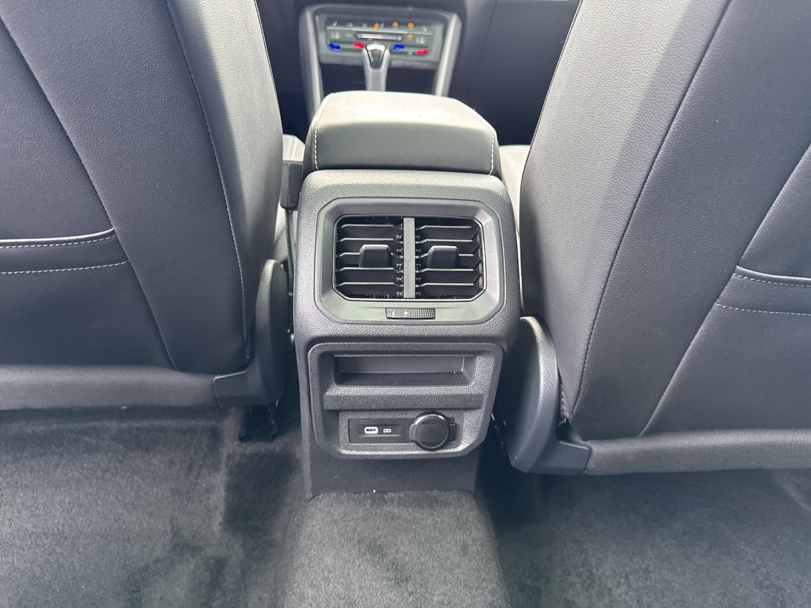 2024 Volkswagen Tiguan 2.0T SE 4MOTION