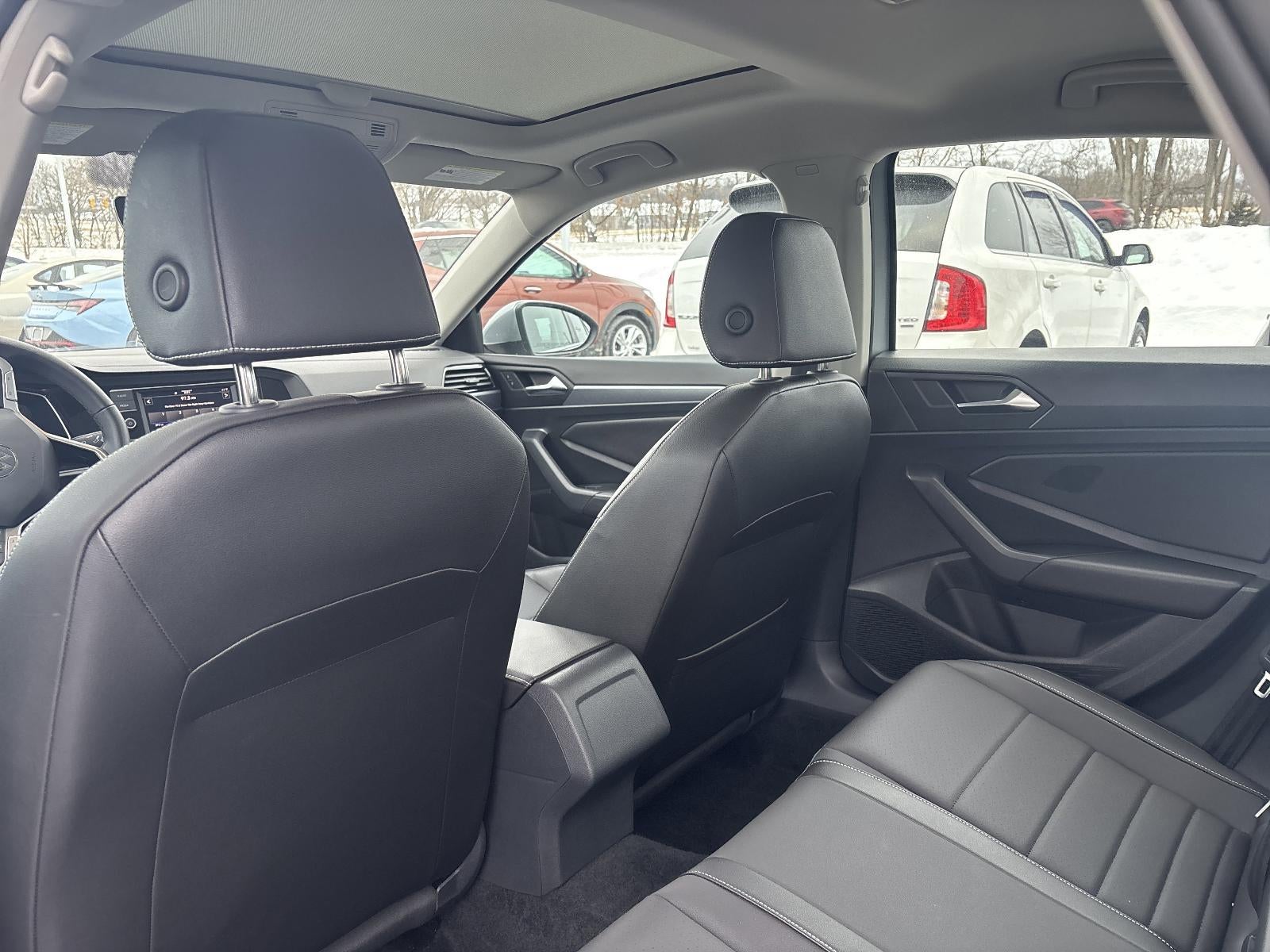 2023 Volkswagen Jetta SE Auto