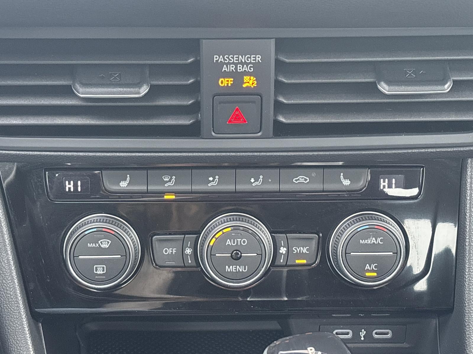 2023 Volkswagen Jetta SE Auto