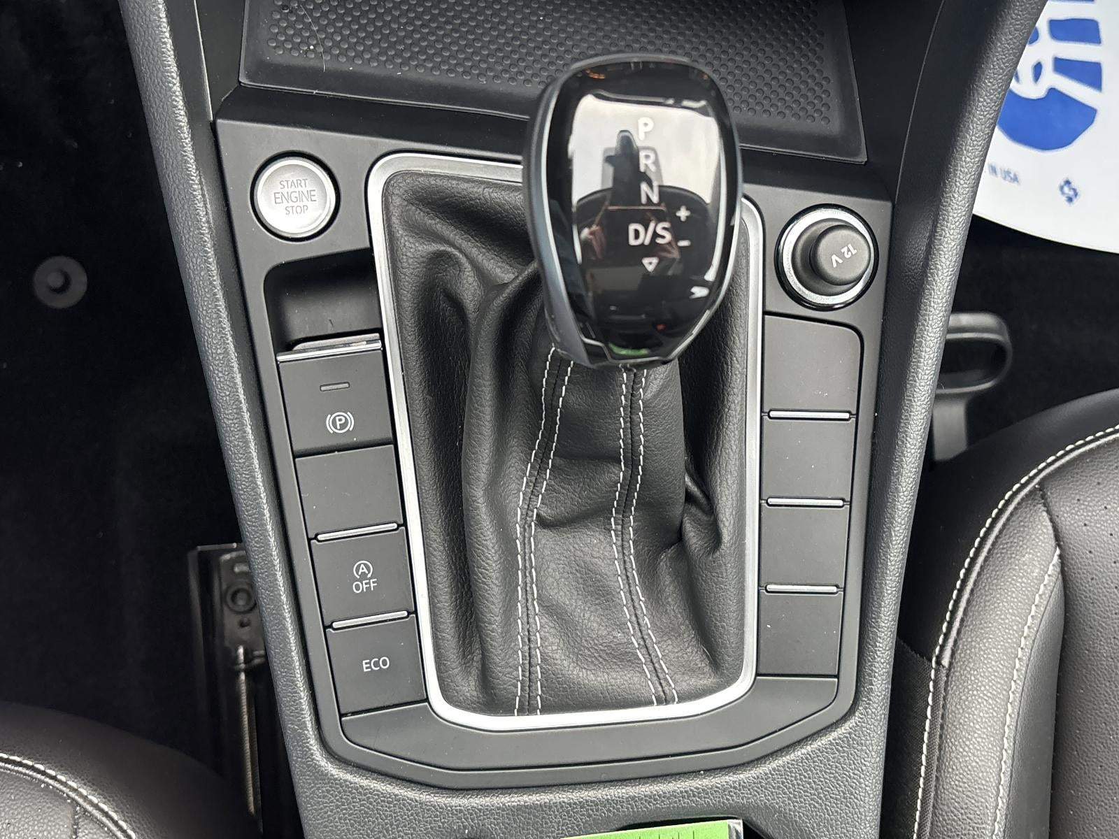 2023 Volkswagen Jetta SE Auto