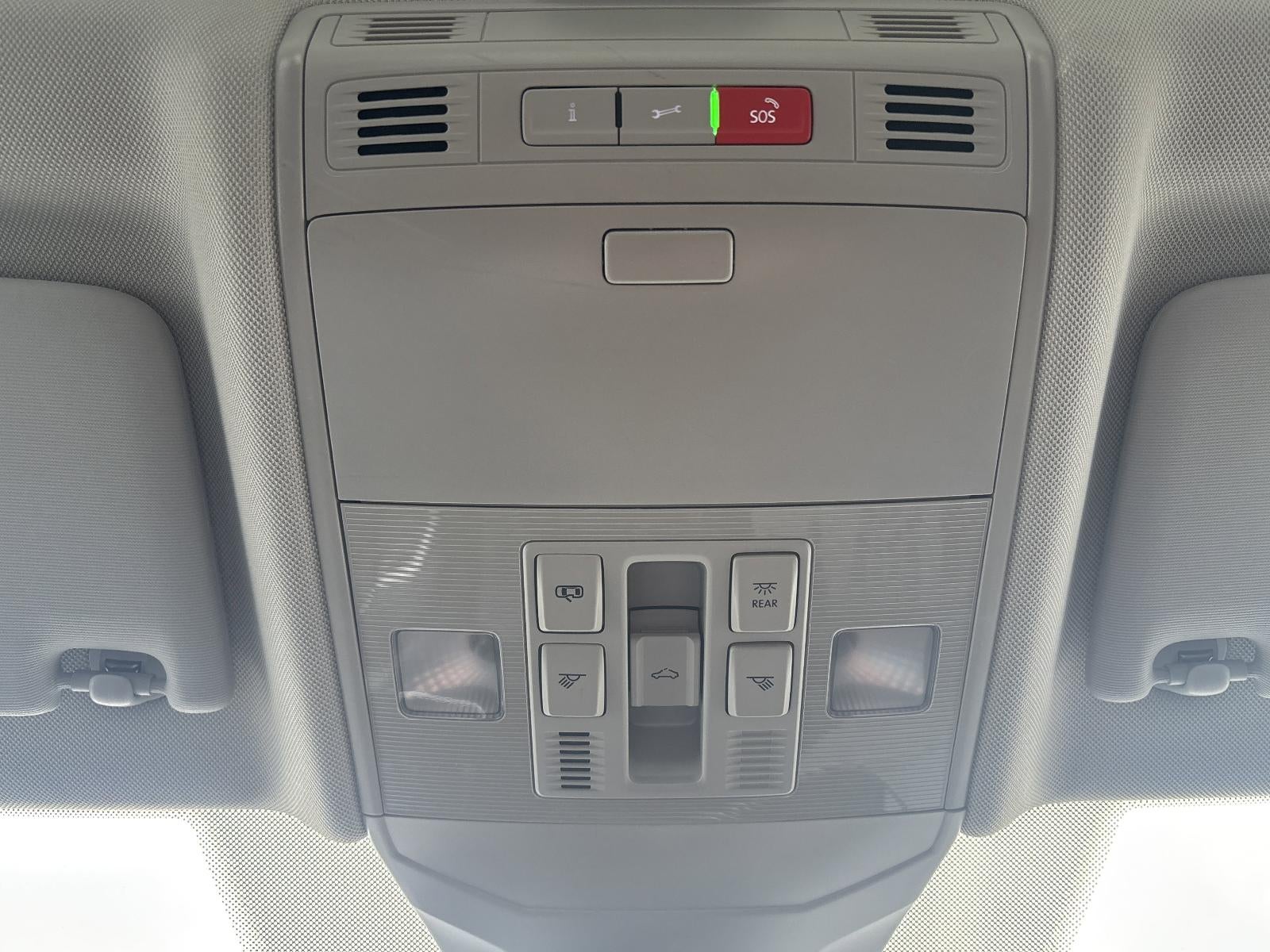 2023 Volkswagen Jetta SE Auto