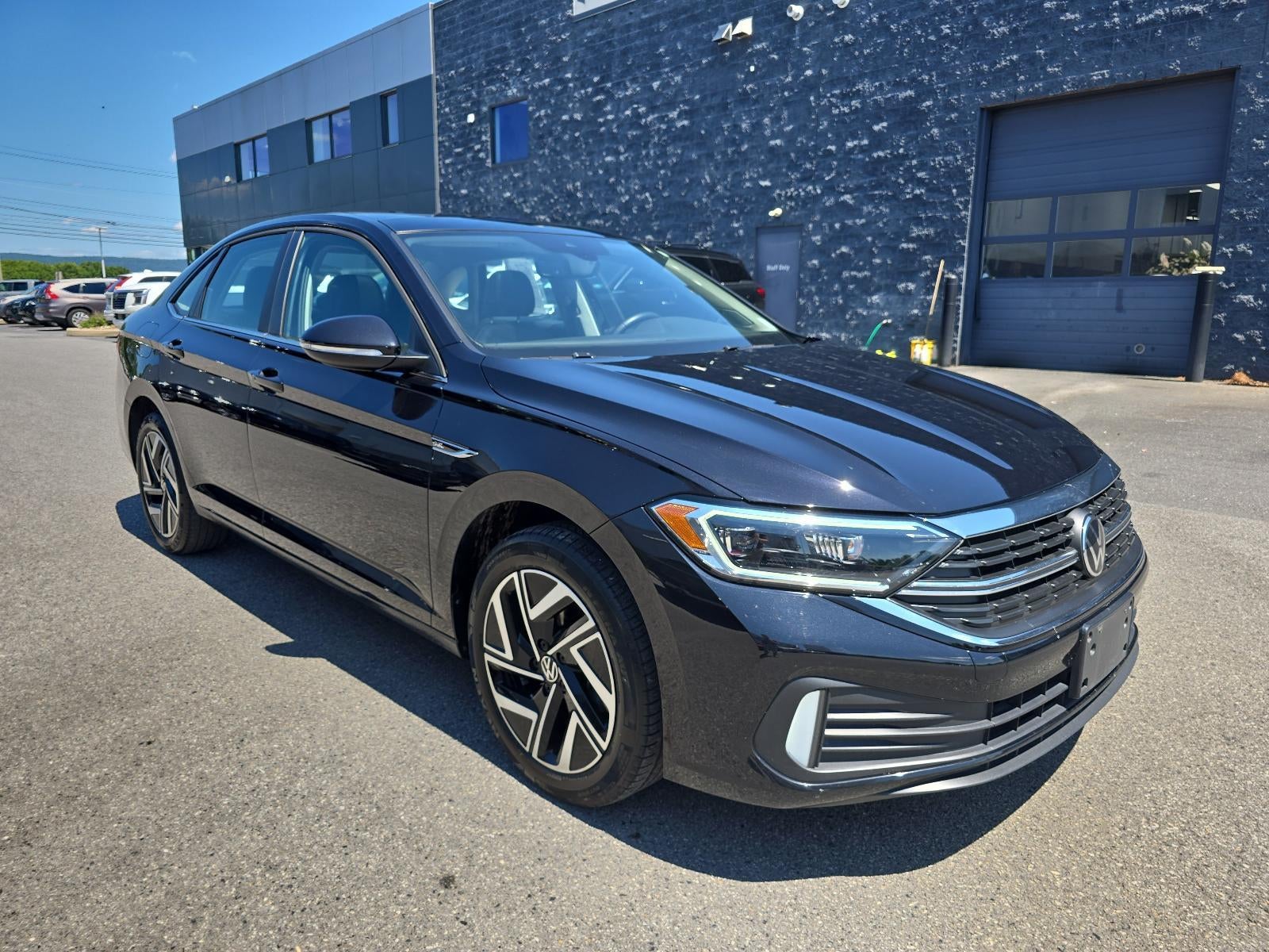 2023 Volkswagen Jetta SEL Auto