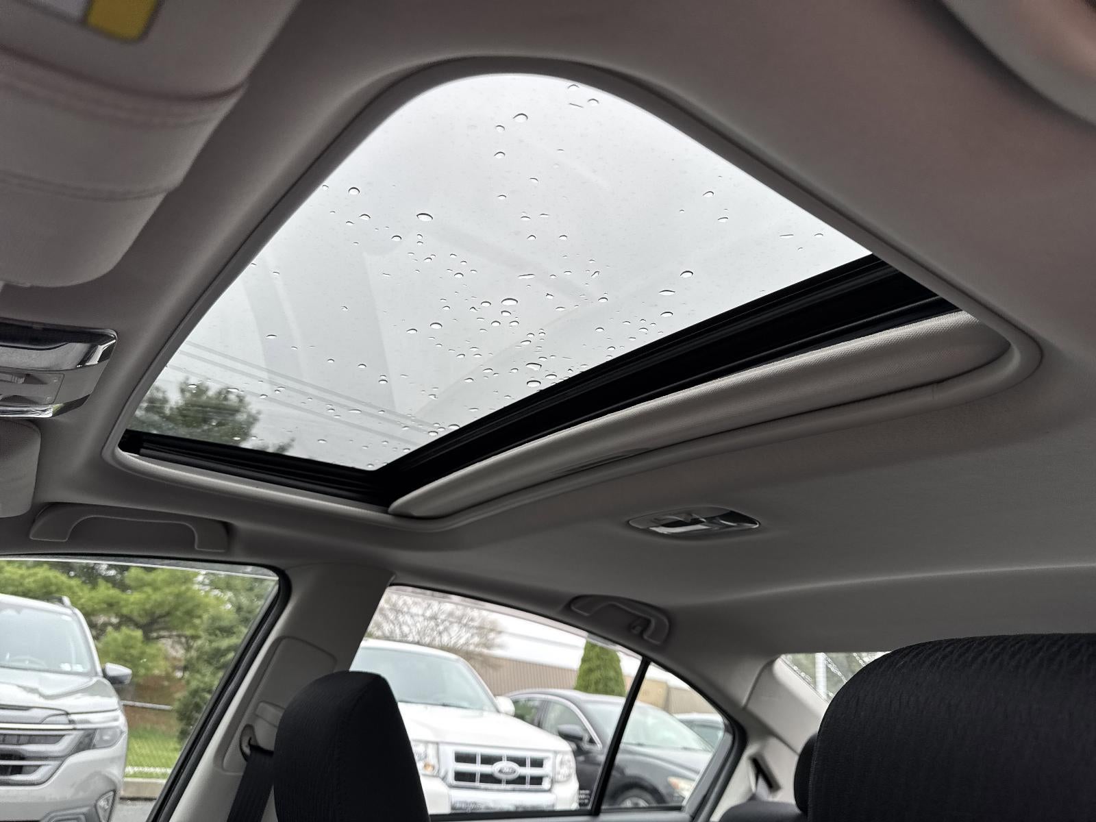 2010 Subaru Legacy 2.5i Automatic Premium All-Weather w/Power Moonroof