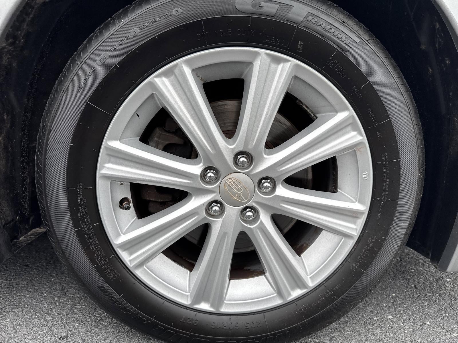 2010 Subaru Legacy 2.5i Automatic Premium All-Weather w/Power Moonroof