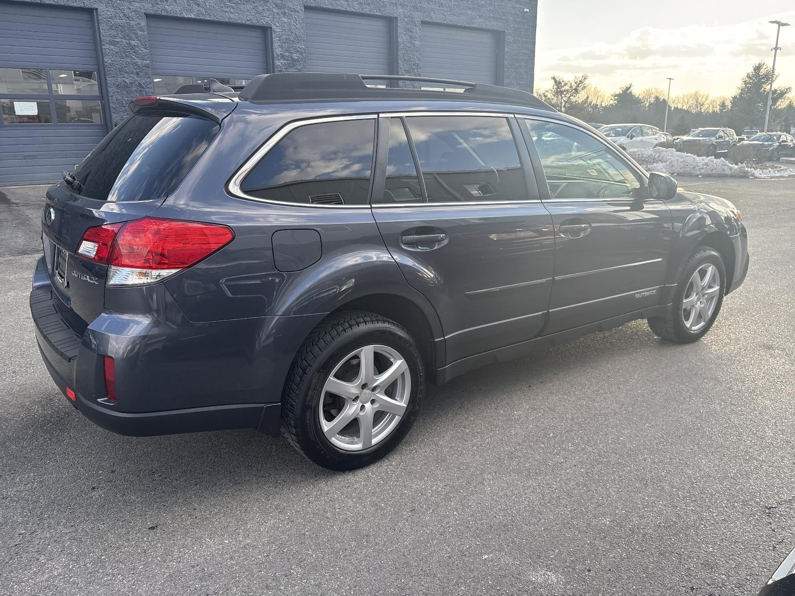 2014 Subaru Outback 2.5i Limited Automatic