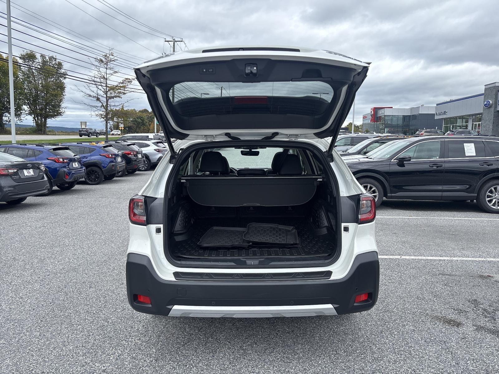 2023 Subaru Outback Limited CVT