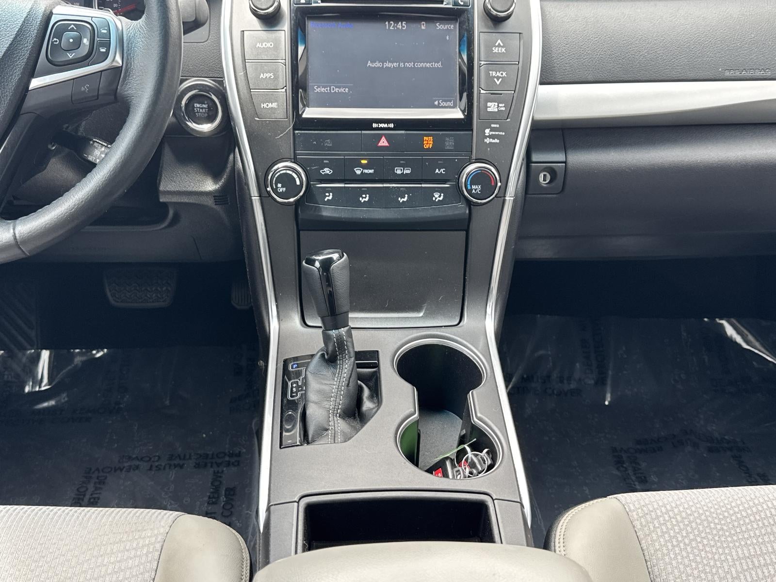 2017 Toyota Camry SE Auto (SE)